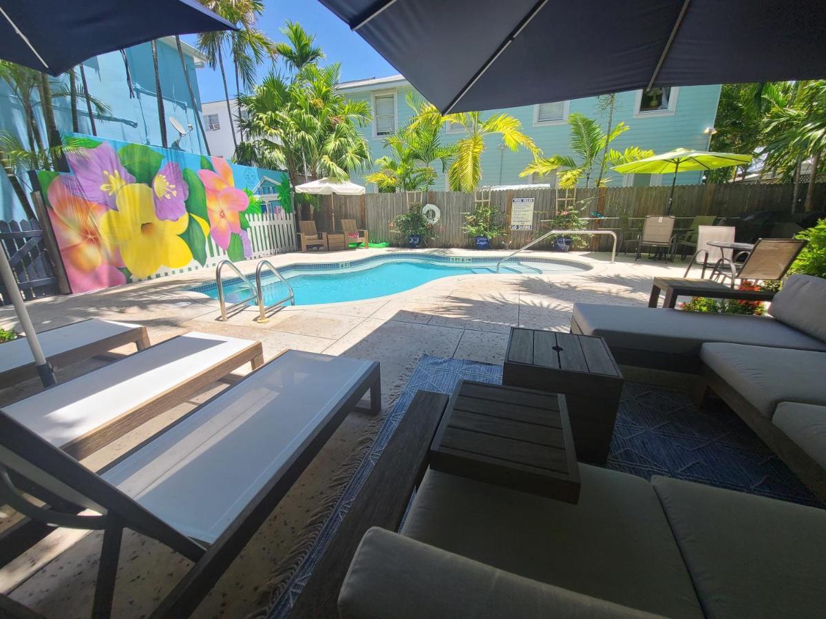 Duval Street Suite With Pool Ки-Уэст Экстерьер фото