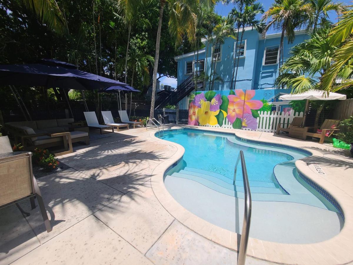 Duval Street Suite With Pool Ки-Уэст Экстерьер фото